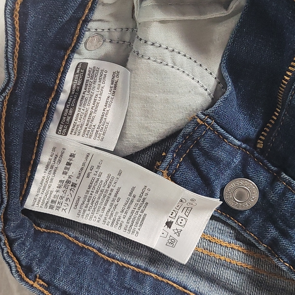 High Rise Skinny Jeans - Picture 4 of 4